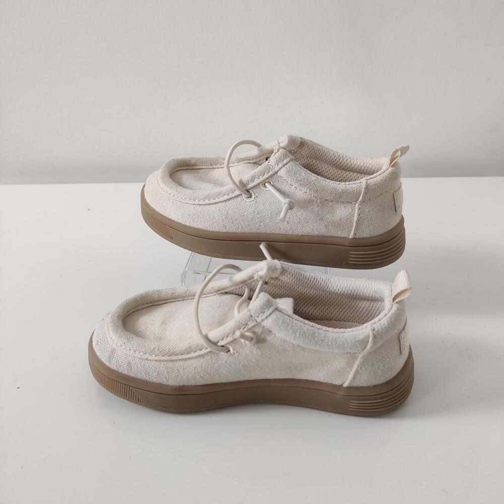 GAP Cream Canvas Kids Slip-On Shoes with Brown Soles